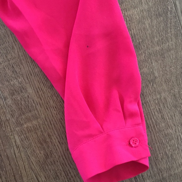 Fuschia semi-sheer blouse with keyhole neck detail - Picture 6 of 6